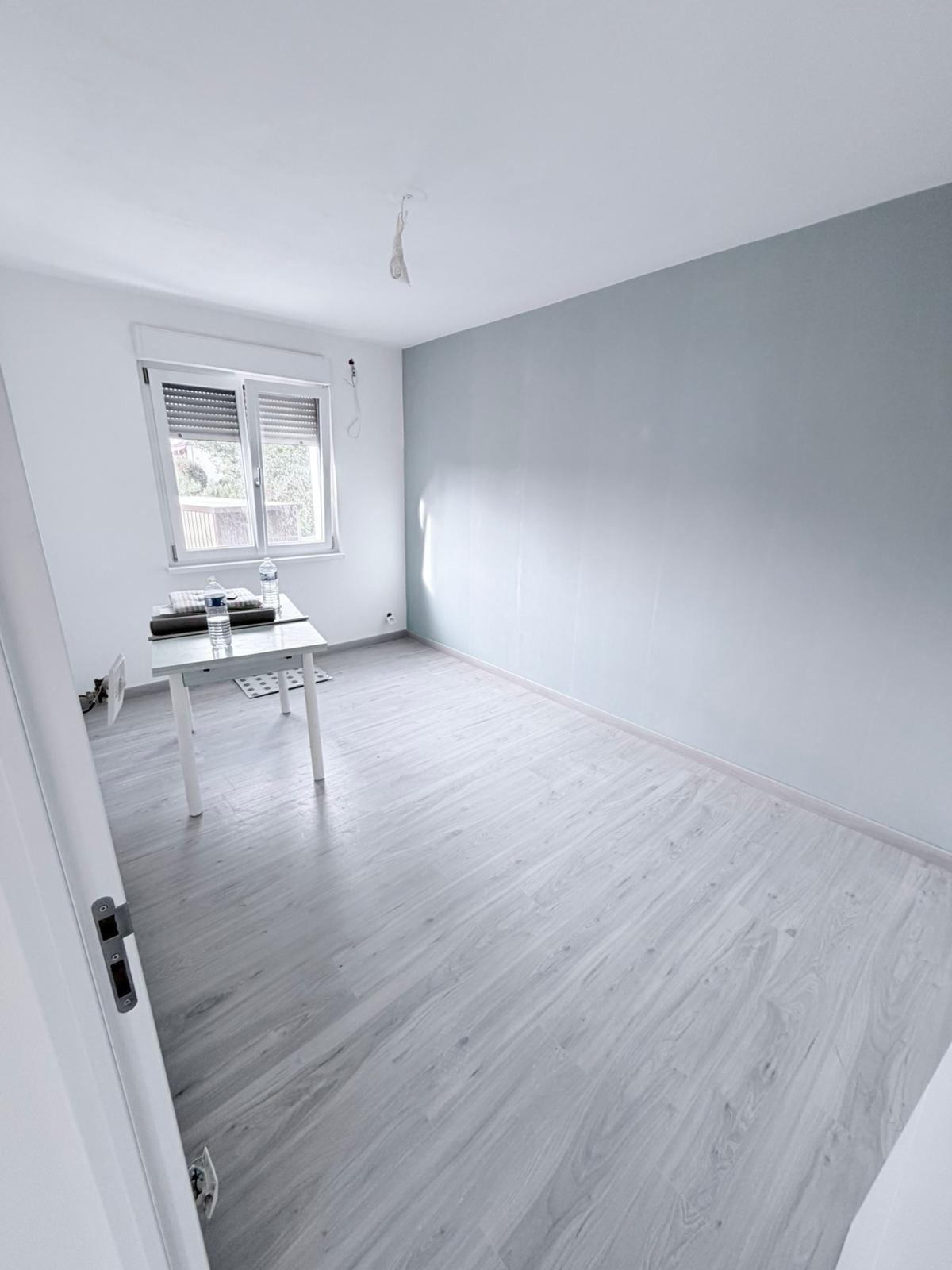 Pièce rénovée par BM Peinture Déco à Haguenau